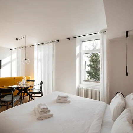 Bed and Breakfast Diwine Μεράνο