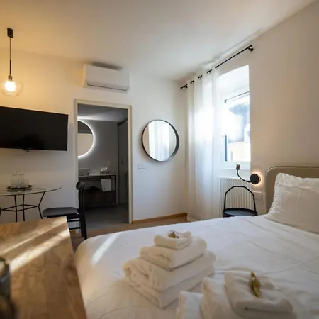 Diwine Bed & Breakfast